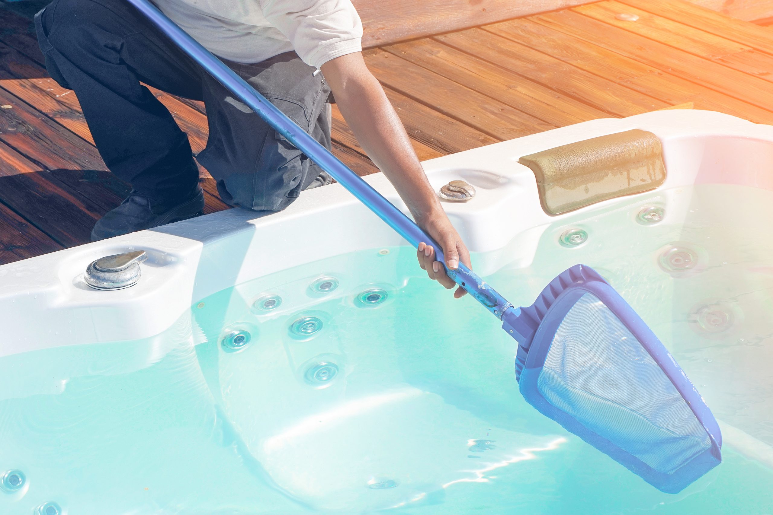 Hot Tub Maintenance: A Simple Weekly Checklist